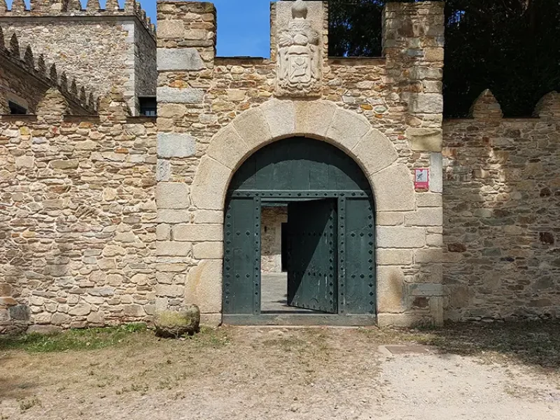 Palacio de las Torres de Donlebún-1