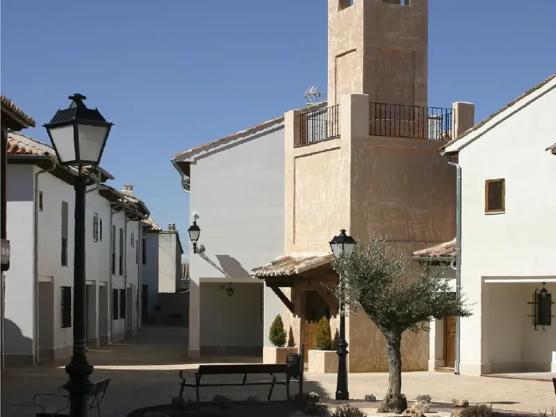 RESIDENCIAL CALLE ESPEJO CHINCHÓN